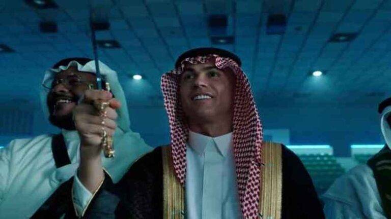 رونالدو وماني يرقصان بالسيوف في اعلان النصر