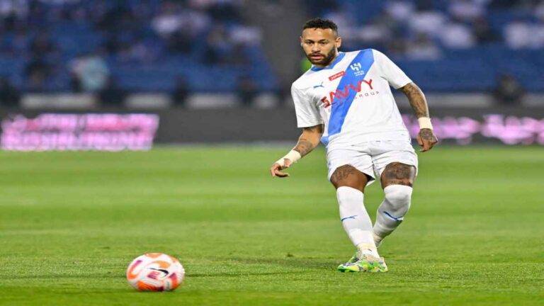 الهلال يقع في التعادل وفوز لكل من التعاون والاتفاق