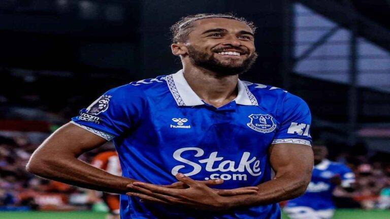 ايفرتون يحقق فوزه الاول في الدوري بثلاثية في شباك برينتفورد