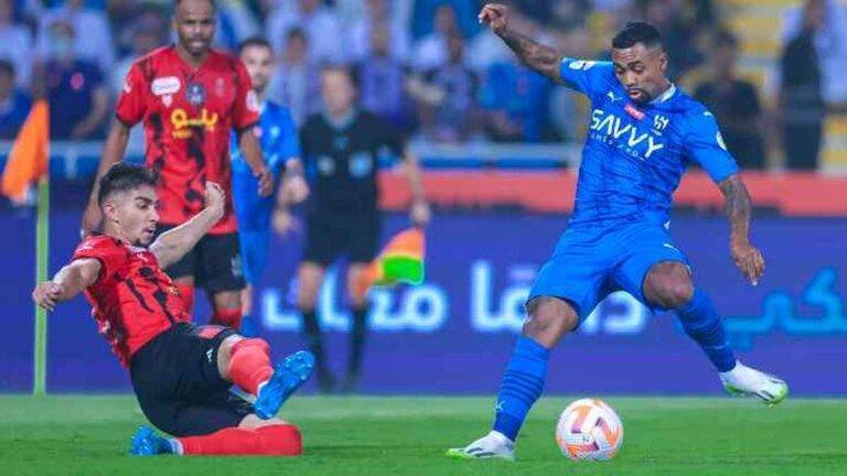 دوري روشن السعودي: الهلال يكتسح الرياض ويتصدر الترتيب مؤقتاً وانتصار للشباب
