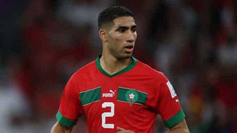 طفل يتسبب في مناوشة بين حكيمي ومشجعين