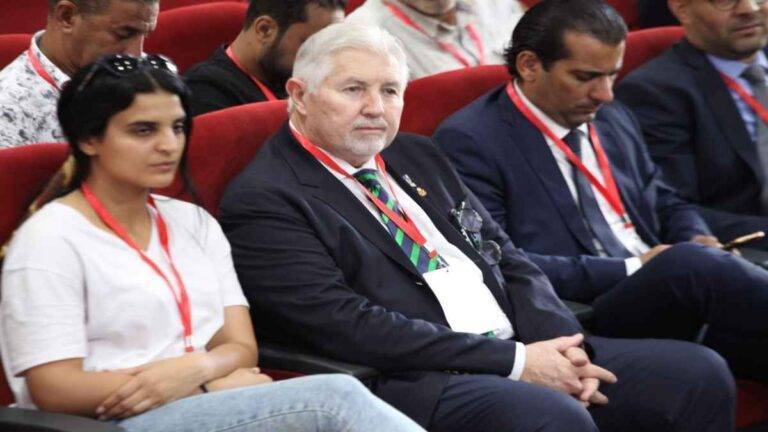السيد هشام أوباجا يؤكد دعمه لكل المقترحات التي تساهم في الخروج من الوضعية الاستثنائية للريكبي المغربي