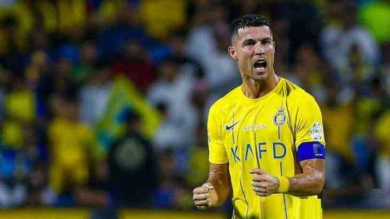 عالم المصارعة يقرع باب رونالدو