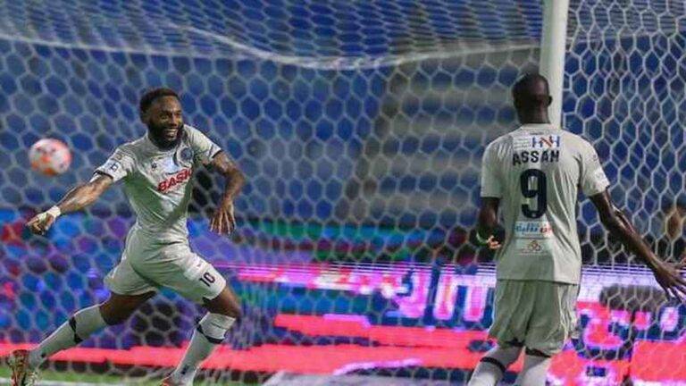 دوري روشن السعودي: ضمك يحقق اولى انتصاراته والاهلي يكتفي بالتعادل