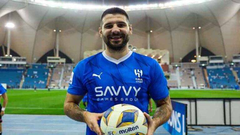 قمة ملتهبة بين الهلال والاهلي في الدوري السعودي