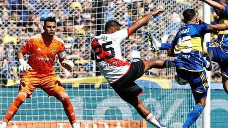 كلاسيكو الارجنتين: ريفر بليت يتخطى بوكا جونيورز بثنائية
