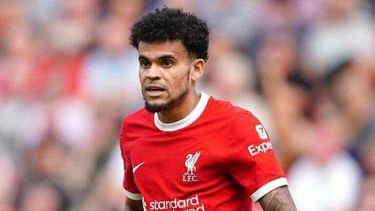 اكتمال الفرحة للاعب لويس دياز بإيجاد والده