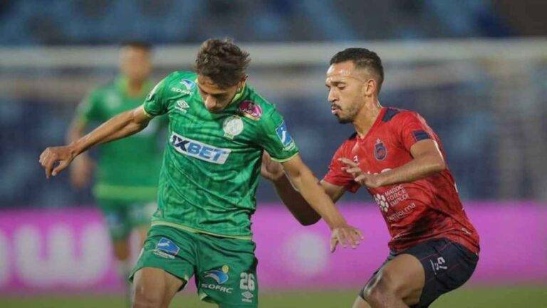 تعادل مثير بين الرجاء الرياضي وأولمبيك آسفي بنتيجة 2-2