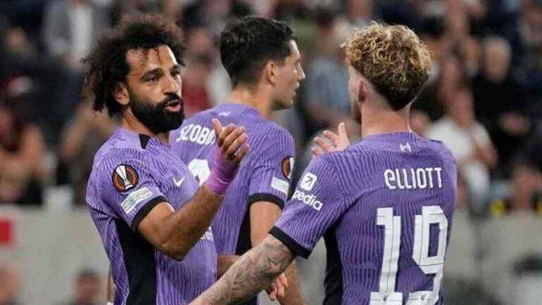 صلاح يحصد جائزة لاعب الشهر من رابطة اللاعبين المحترفين