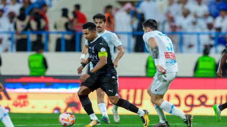 الدوري السعودي: الهلال يستعيد الصدارة بثلاثية في مرمى الاخدود