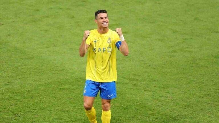 “لاعب دولي”.. رونالدو يتحرك لضم أحد زملائه إلى النصر