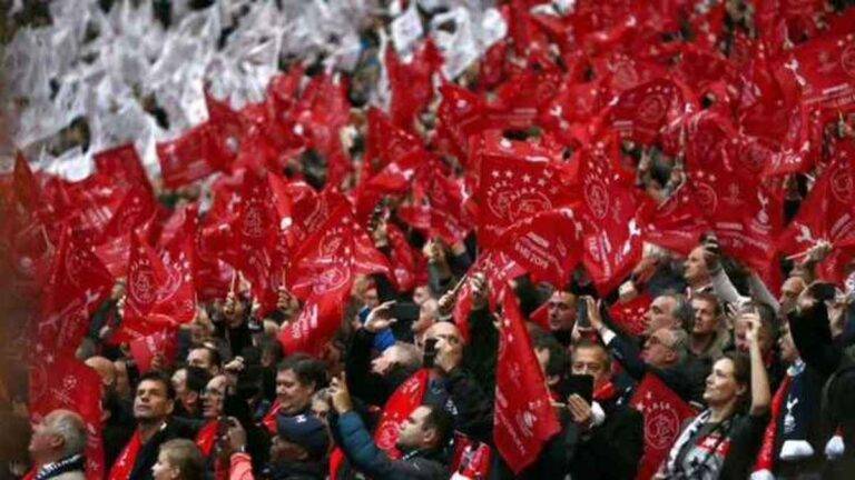 إيقاف 140 مشجعاً لـ أياكس لإرتكاب أعمال شغب