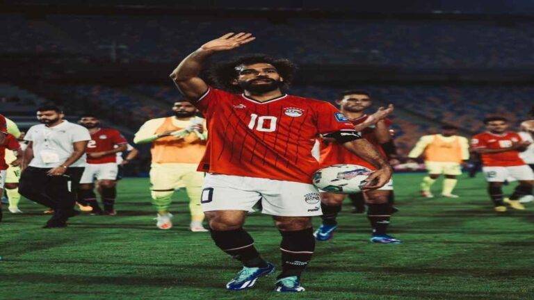 كلوب يكشف موعد رحيل صلاح عن ليفربول