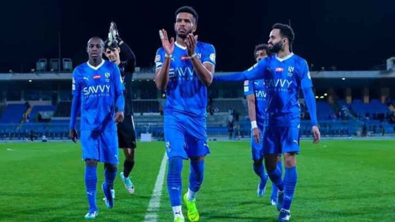 دوري روشن : الهلال يواصل التربع على صدارة الترتيب بعد نهاية الجولة 17