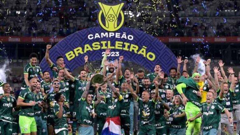 بالميراس يتوج بلقب الدوري البرازيلي وهبوط تاريخي لسانتوس