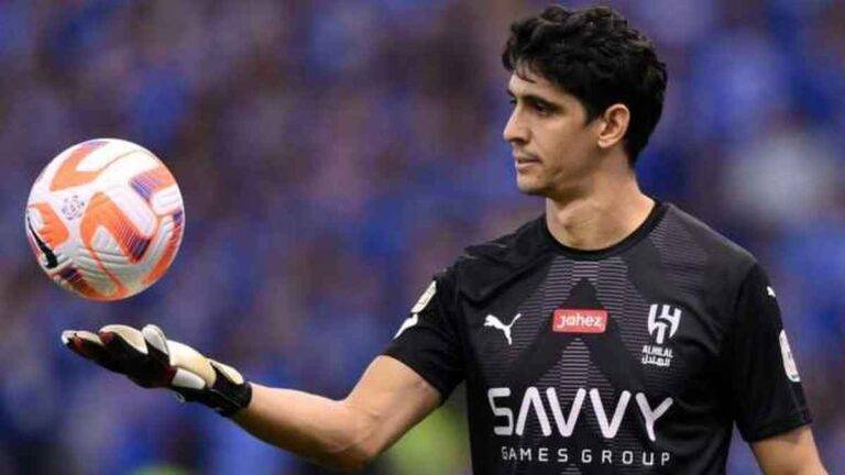 اصابة ياسين بونو حارس الهلال غير مقلقة
