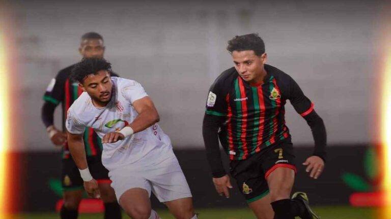 الجيش الملكي يتصدر الدوري بفوز صعب على حسنية أكادير