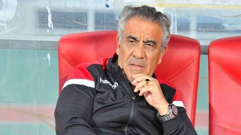 استياء كبير لمدرب الوداد الرياضي بعد اقتراب وصيف أفريقيا من توديع البطولة