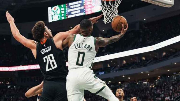NBA: ليلارد يسجل 39 نقطة ويهدي الفوز للباكس على حساب روكتس