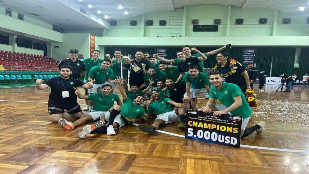المنتخب المغربي الرديف يتوج ببطولة فيتنام الدولية لكرة القدم داخل القاعة 2024