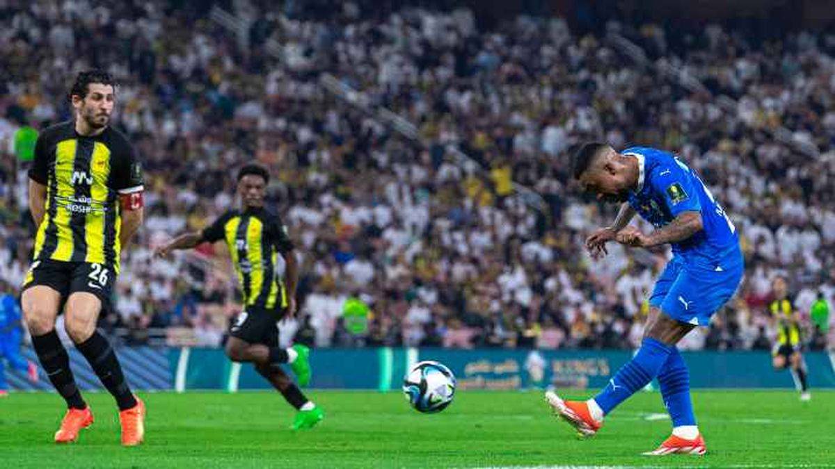 الهلال المنقوص يتخطى الاتحاد في معركة نارية ويحجز مقعده في نهائي كاس خادم الحرمين الشريفين