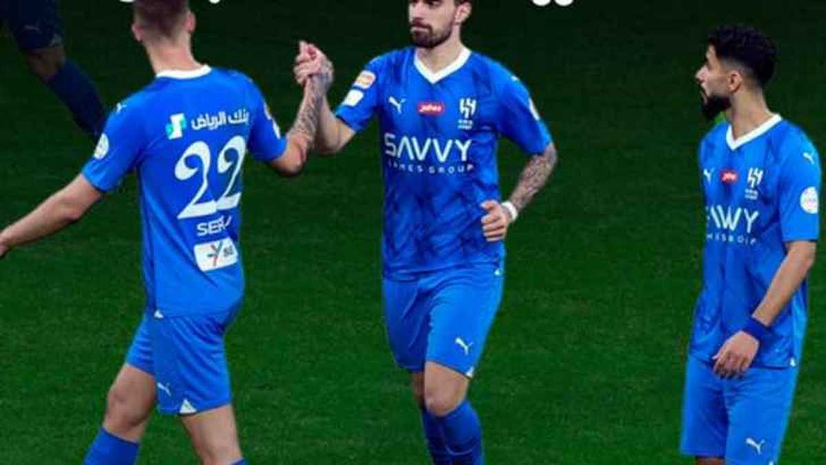 الهلال يقلب الطاولة ويفوز على الفتح في دوري روشن السعودي