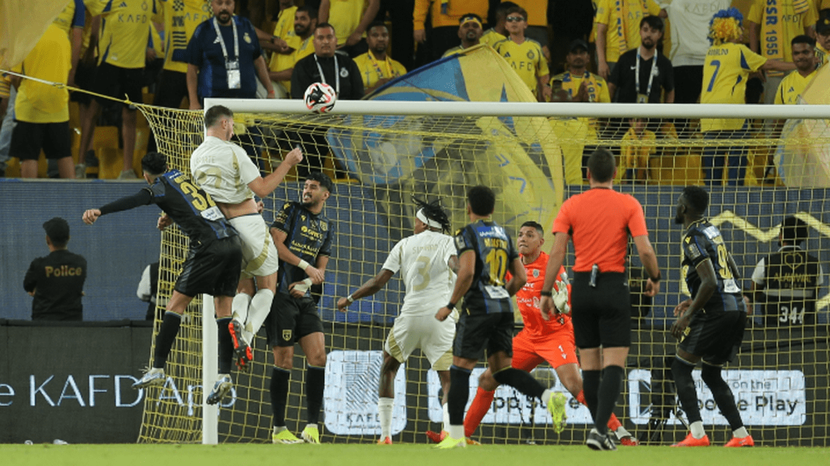 التعاون يُقصي النصر من كأس خادم الحرمين الشريفين
