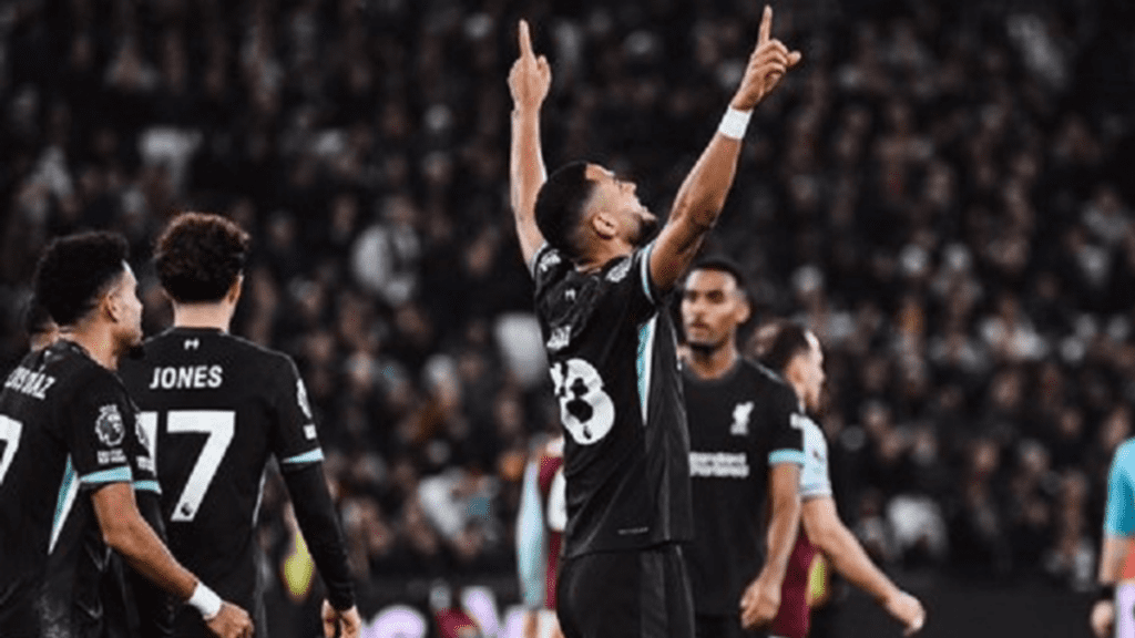 ليفربول يسحق وست هام بخماسية ويعزز صدارته للدوري الإنجليزي