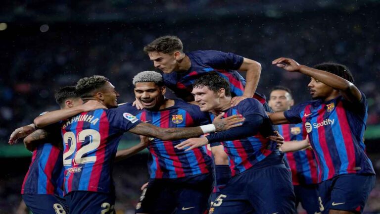 برشلونة