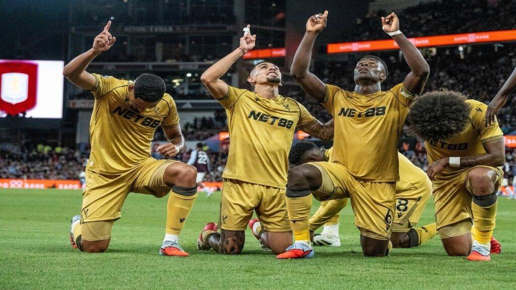 كريستال بالاس