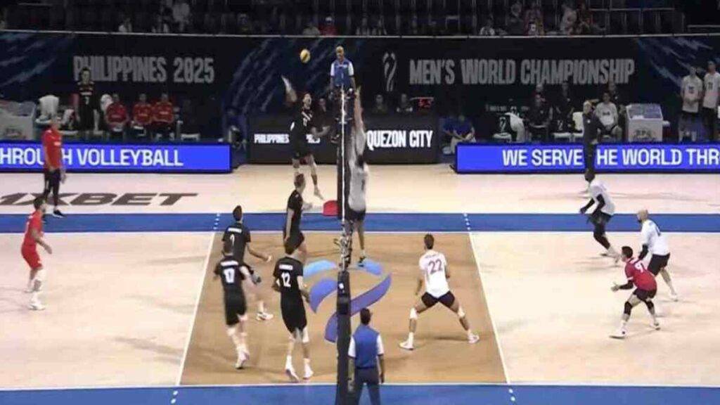 تركيا تواصل المفاجآت وتتصدر مجموعتها بالعلامة الكاملة في مونديال الطائرة