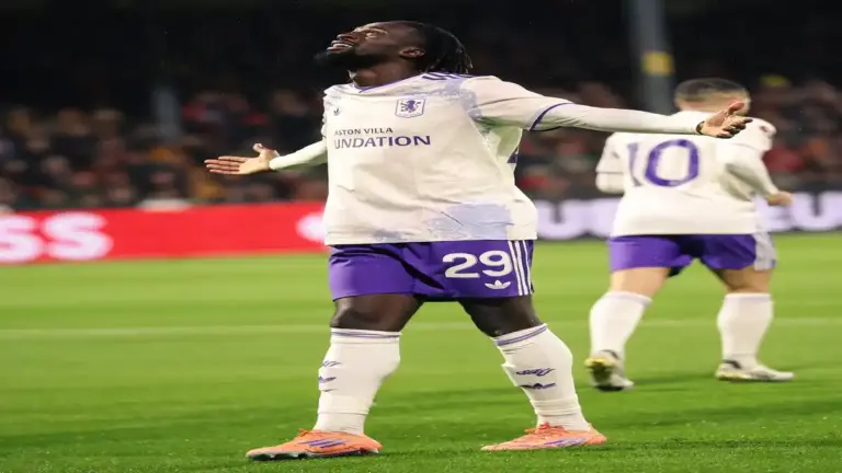 أستون