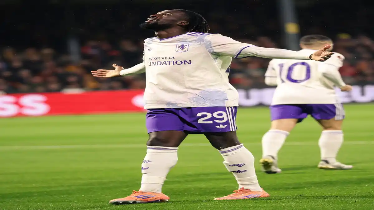 أستون