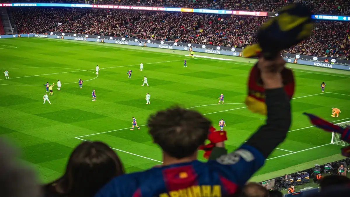 برشلونة