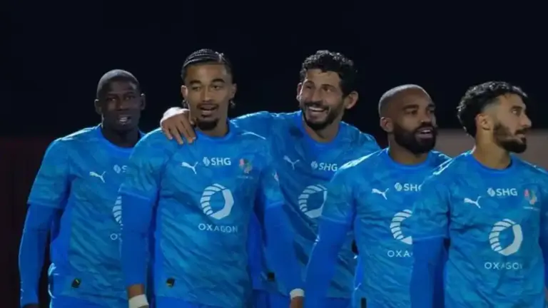 نيوم