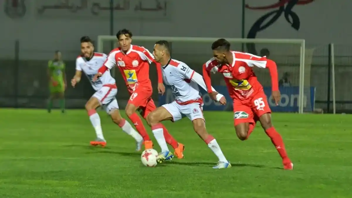 الفتح الرباطي ضد الكوكب المراكشي