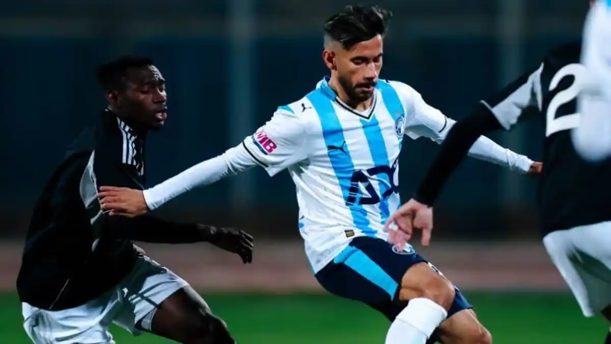 بيراميدز ضد بتروجت