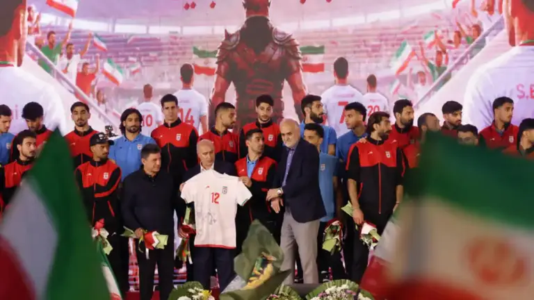 إيران