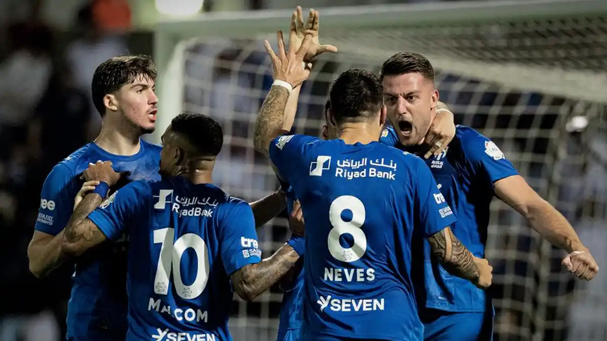 الهلال