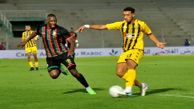 المغرب الفاسي ضد الجيش الملكي