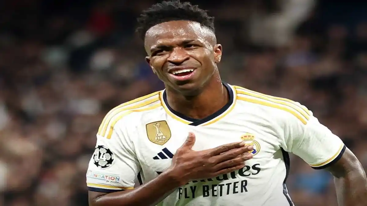 ريال مدريد يحسم مستقبل فينيسيوس