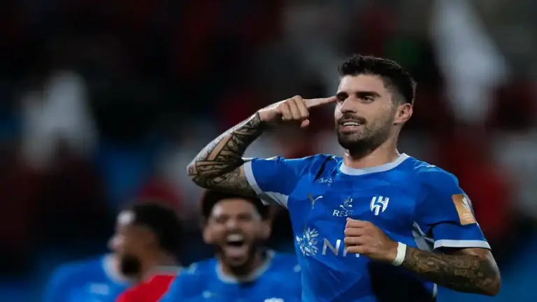 الهلال يتأهل إلى دور الـ16 من كأس الملك بعد الفوز على الرائد
