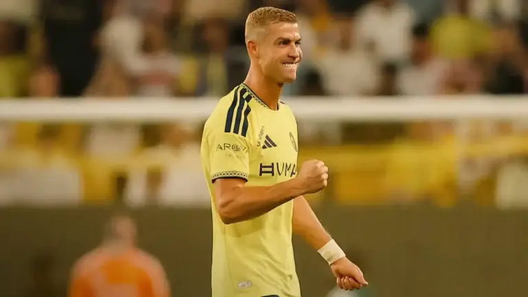 كريستيانو رونالدو يقود النصر للفوز على التعاون ويحقق رقمًا تاريخيًا