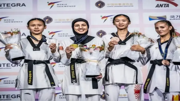 فرح التوزاني تتوج بطلة لوزن أقل من 46 كلغ في بطولة العالم المفتوحة للتايكوندو