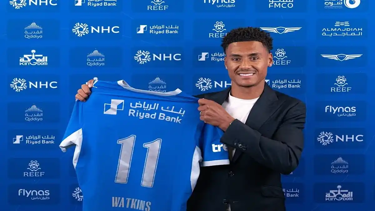 الهلال يعلن رسميًا ضم أولي واتكينز من أستون فيلا