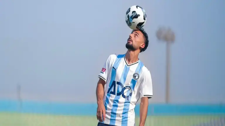بيراميدز يعلن رسميًا التعاقد مع أحمد عبد القادر قادمًا من الكرمة العراقي
