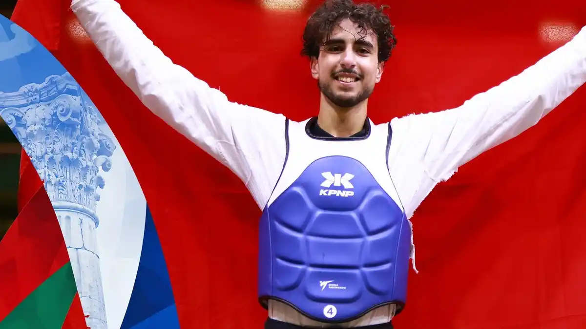هيثم الزغوطي يحصد الميدالية الفضية في التايكواندو