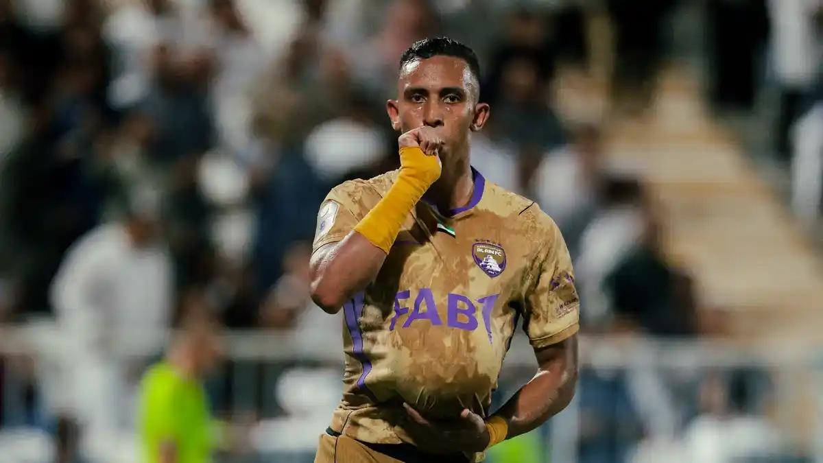 بقيادة سفيان رحيمي.. العين يحقق رقمًا تاريخيًا في الدوري الإماراتي